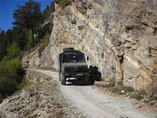 bonjour a tous...         (unimog 1300 ex armée) 117