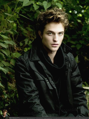 Photos d'Edward Cullen et de Robert Pattinson - Page 3 Robert10