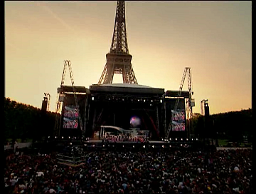 100% Johnny Hallyday : Live a la tour Eiffel Vlcsn593