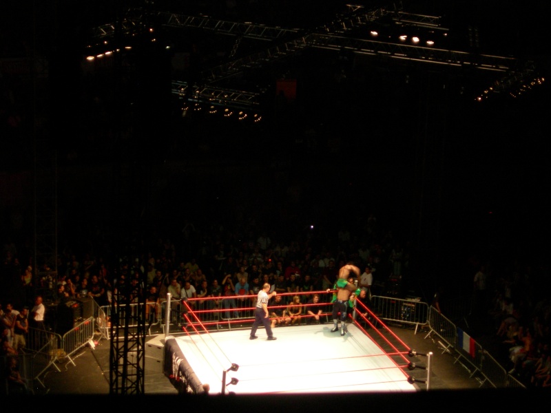 RAW LIVE DANS LES ARENES DE NIMES SUPER!!! Dscn1826