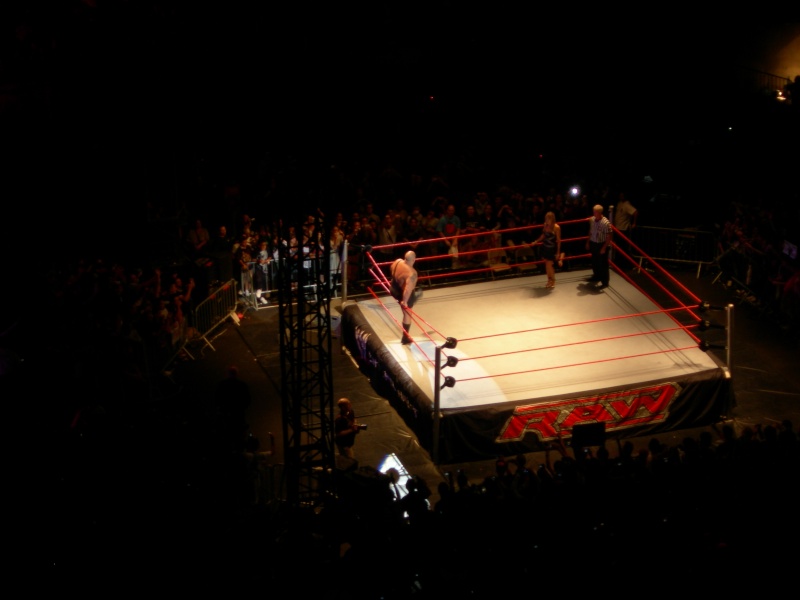 RAW LIVE DANS LES ARENES DE NIMES SUPER!!! Dscn1829