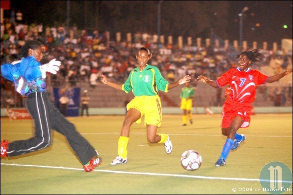 Haiti Soccer: 29 goals in two games/women Quatri10