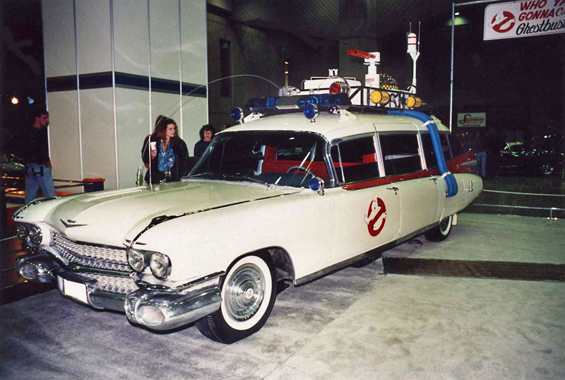 Une replique de ECTO-1 ( Bob Lintz's ) de Ohio a Montreal en 1991 Escto_10