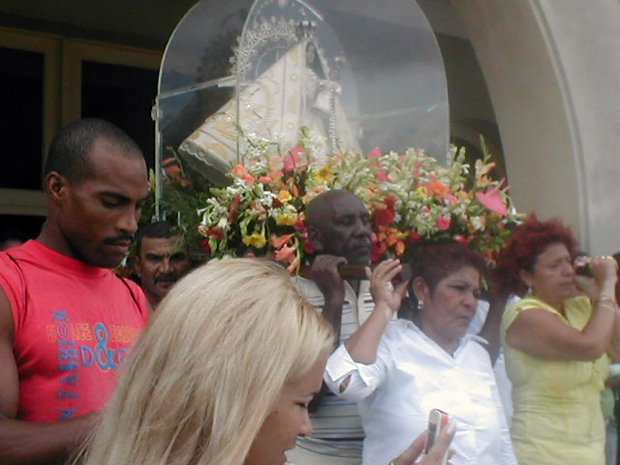 PROCESION DE LA VIRGEN DE LA CARIDAD DEL COBRE La-vir10