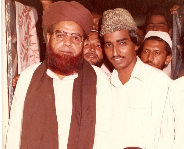 Alhaj Khursheed Ahmad With Alama Shah Ahmed Noorani Sahib (R.A) 6289_114