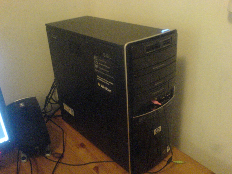 *EVERYONE* Post a picture of your pc's & spec!!! - Page 2 Dsc00210