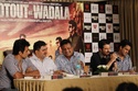 Anil Kapoor and Manoj Bajpai at SHOOTOUT AT WADALA press meet Sicf8x10