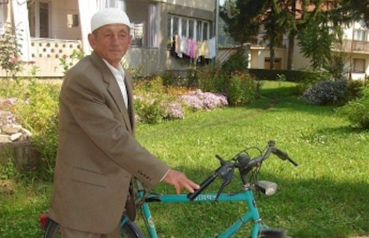 Moj Amidza Meho Bradarić i njegovo biciklo Medo_b10