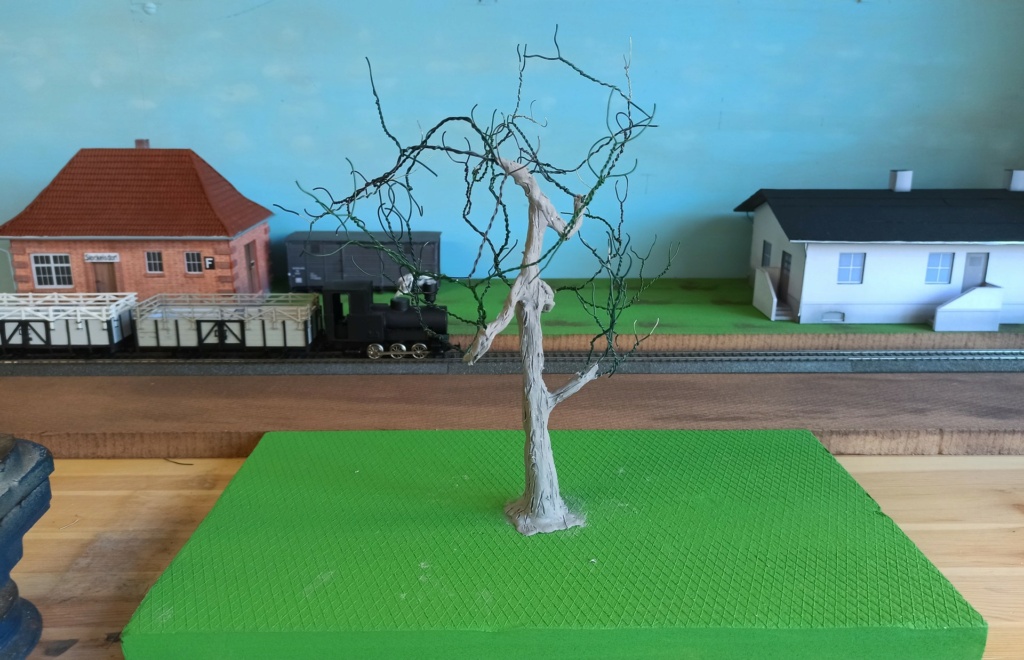 Eisenbahn Romatik in Spur 0e - Seite 6 Baum_310