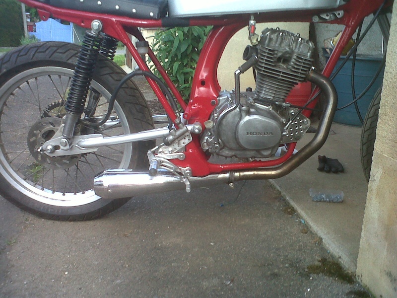 mon cafe racer pour les CML 2013!!!!! Img-2023