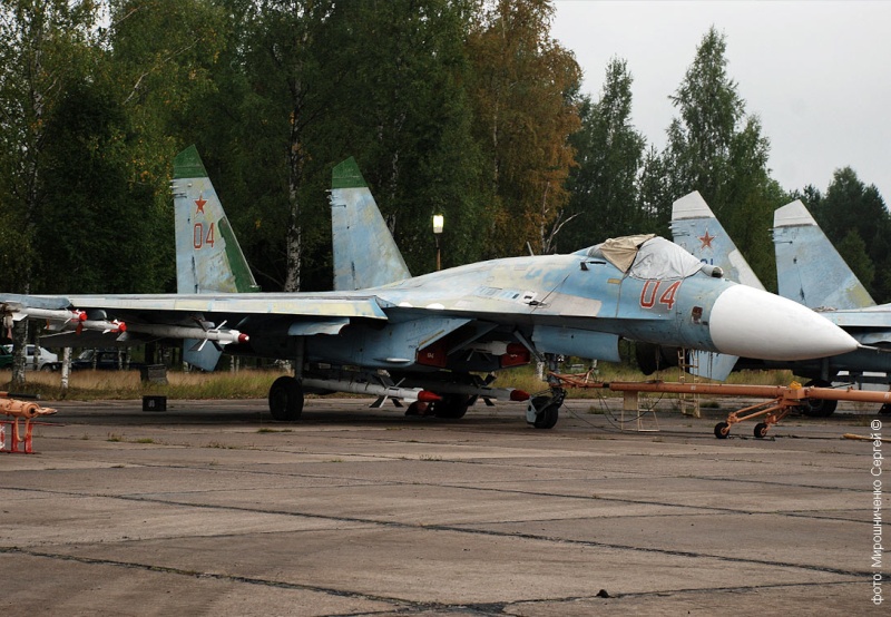 1/32 Sukhoi Su-27 Flanker B - Terminé! - Page 3 310