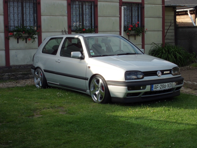 Golf 3 VR6-->
pneux monter sur les rotiform - Page 19 Cimg0616