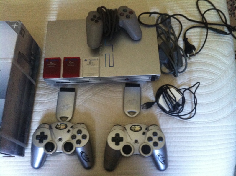 [ESTIM] PS2 pucée grise en boite + accessoires supp Img_0012
