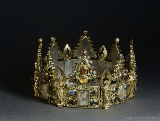 Que pouvez-vous me dire sur cette couronne . Image265