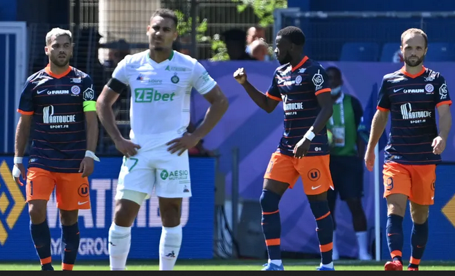 EQUIPE FOOTBALL MONTPELLIER 2021-2022 - Page 2 Cap18074
