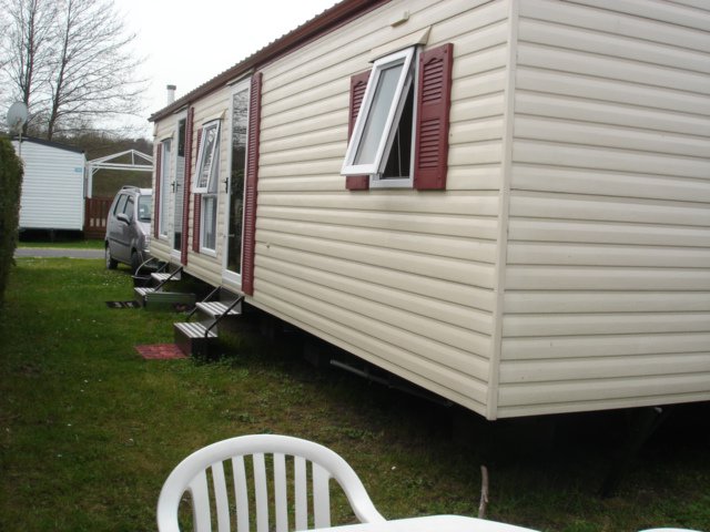 Location d'un mobil home sur camping 4 étoiles, 17920 Breuillet (Charente-Maritime) 29349210