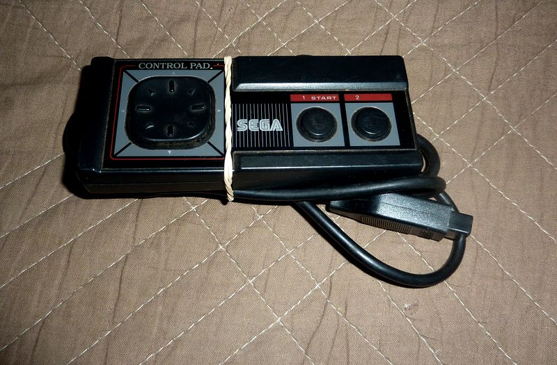 [VENDS] JEUX SEGA MARK III + MANETTES MASTER SYSTEM P1090232