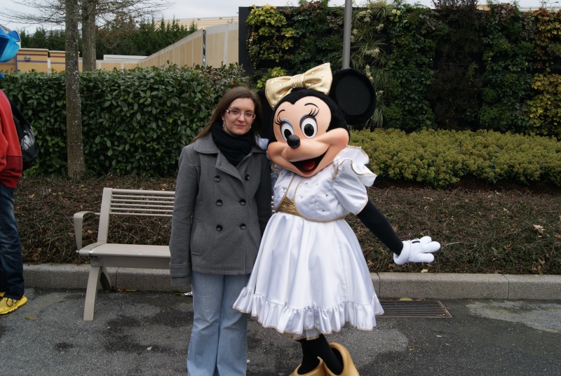 Les rencontres de Miss Tink avec les characters Disney - Page 5 Dsc03212