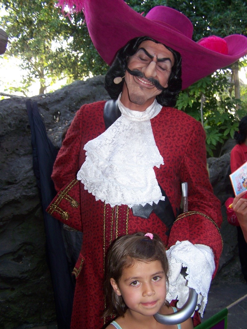 Vos photos avec les Personnages Disney - Page 32 100_8724