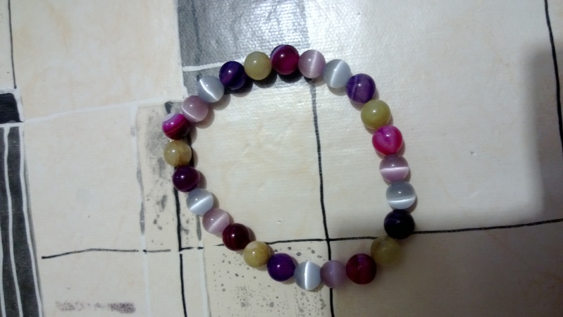 vente de bracelets en perle de verre au profit du Mordant Wp_20111