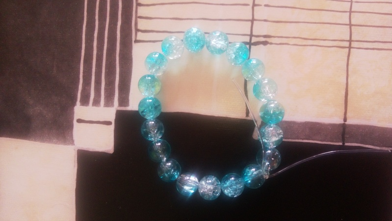 vente de bracelets en perle de verre au profit du Mordant Wp_20121