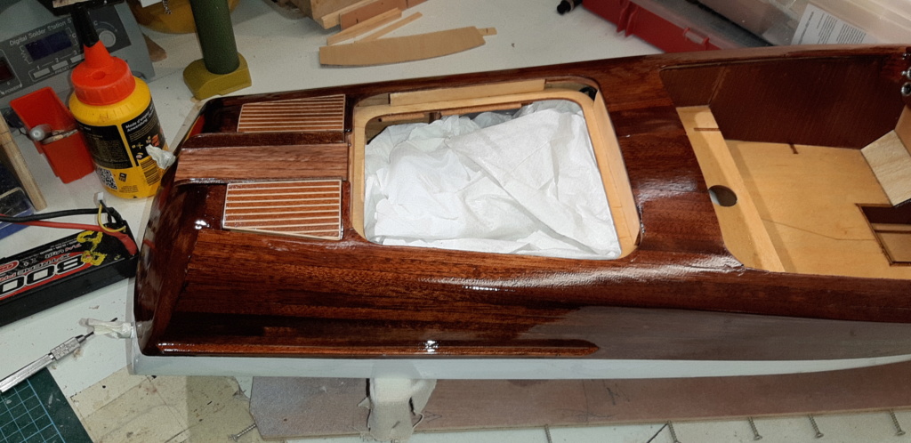 Mon Riva aquarama echelle 1/10 de chez Amati 20200457