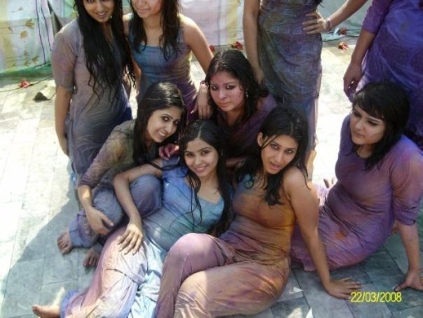 Tamil Collage Girl Group Holi-b10