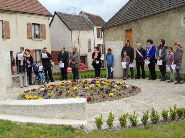07.- Commémoration de la journée nationale de la Déportation : Baulne en Brie - 28.04.2013 07_mai10