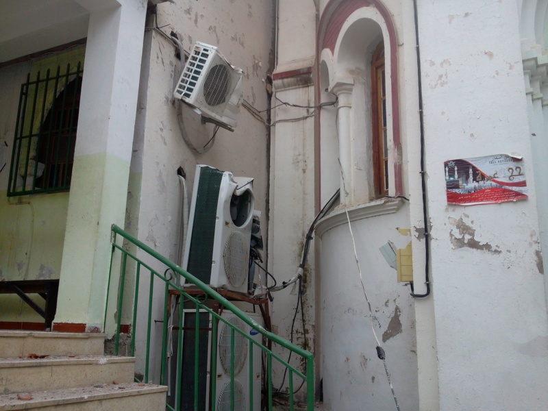 les dégâts de tremblement de terre a aokas (mosquée) Photo336