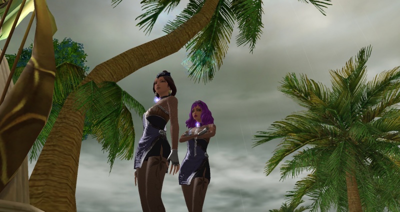 Sivina et Eveleytte à la plage Aion0010