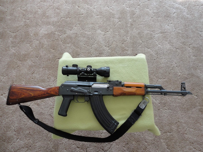 البندقية القتالية AK-47 Kalashnikov  Dsc00210