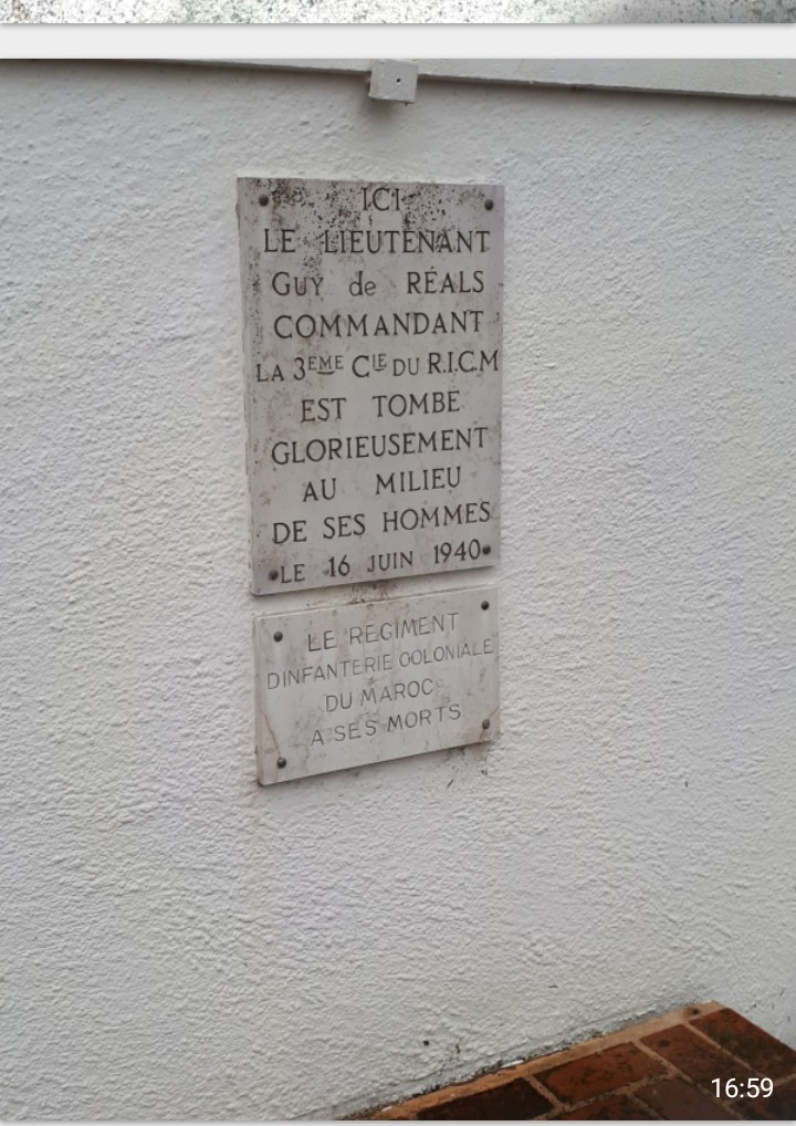 Stèle du RICM 16/06/40 - Châteauneuf en Thymerais (28) _2021013