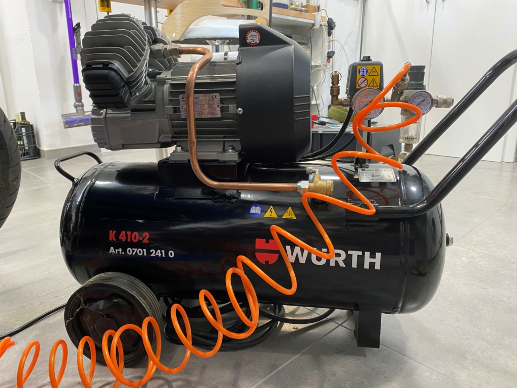 A vendre : 1 compresseur bicylindre WÜRTH modèle K 410-2 Comp311