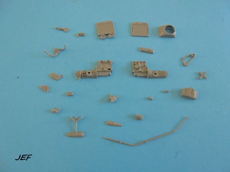 1/24 RENAULT ESTAFETTE GENDARMERIE 1969 HELLER Réf 70742 Estag143