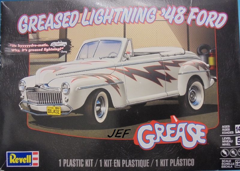 FIL ROUGE 2024  1/25  FORD 1948 GREASE REVELL US Réf 85-4443 Gr_00110