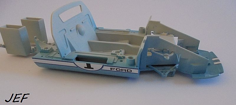 *1/24 FORD GT 40 MkII  1966   MENG Gt_02711