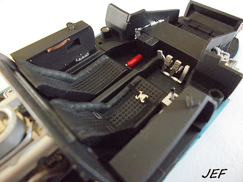 *1/24 FORD GT 40 MkII 1966 MENG - Page 2 Gt_06311
