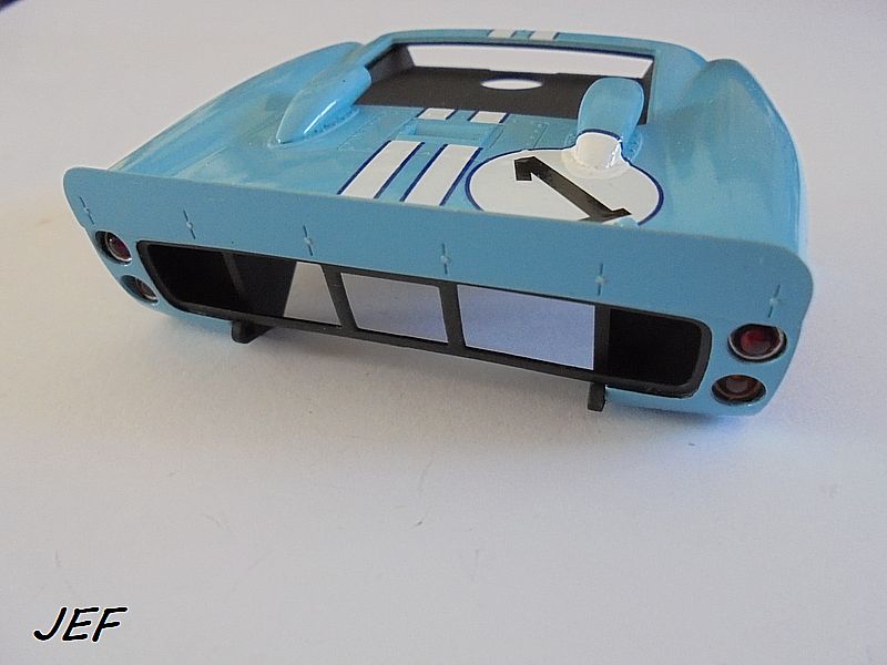 *1/24 FORD GT 40 MkII  1966   MENG - Page 2 Gt_06611