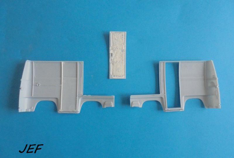 1/24 RENAULT ESTAFETTE KINDER Surélevée, et raccourcie HELLER Kin_0127