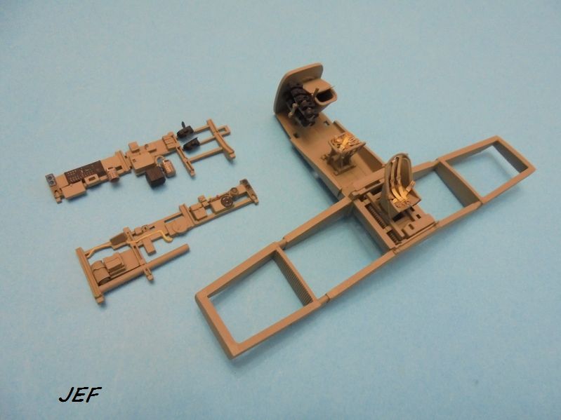 1/48 JUNKERS Ju87B-1 AIRFIX Réf A07114 - Page 5 Stu_1025