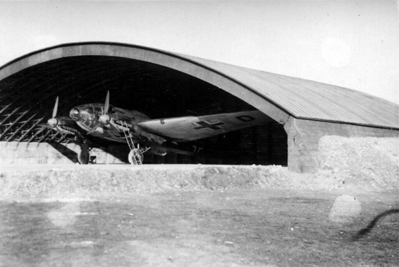 Lieux historiques et aéronautiques 49262810