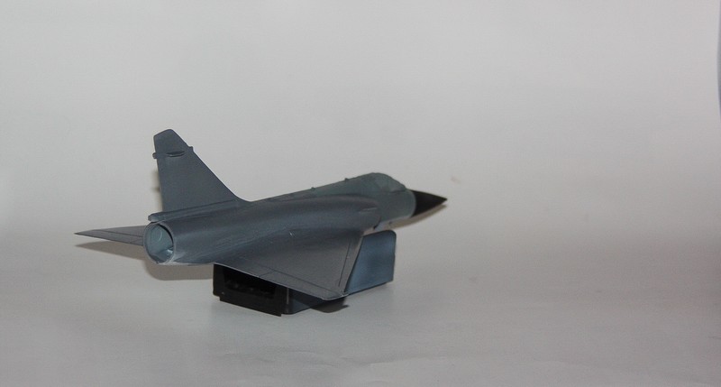 1/72    MIRAGE 2000   HELLER  - Page 4 Img_1028