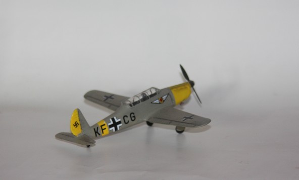 1/72 ARADO 96 HELLER Img_1391