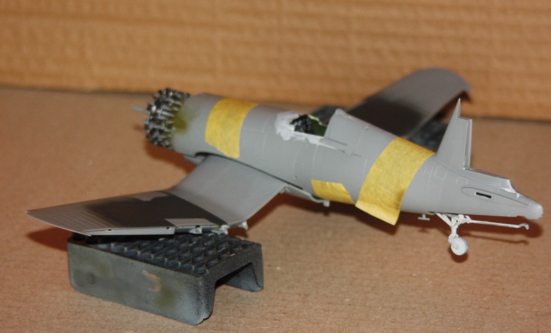 1/48 F 4 U 5 N Corsair HOBBY BOSS Img_9656