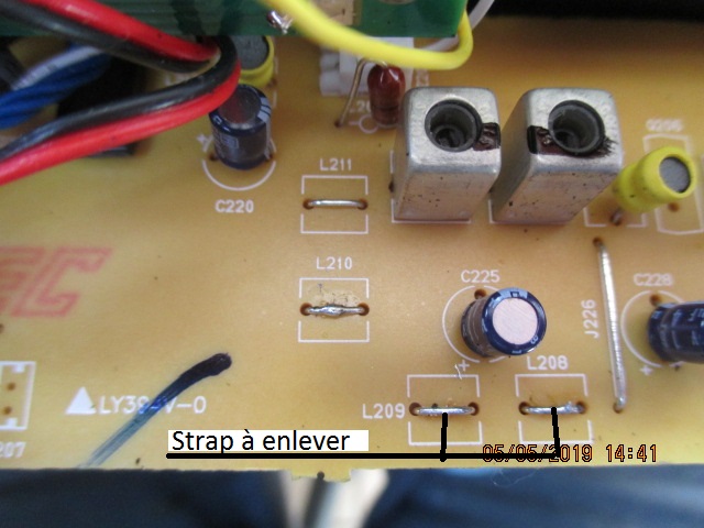 Electrobidouille 5 : Transformer une radio Futaba en 2.4GHz Img_1360