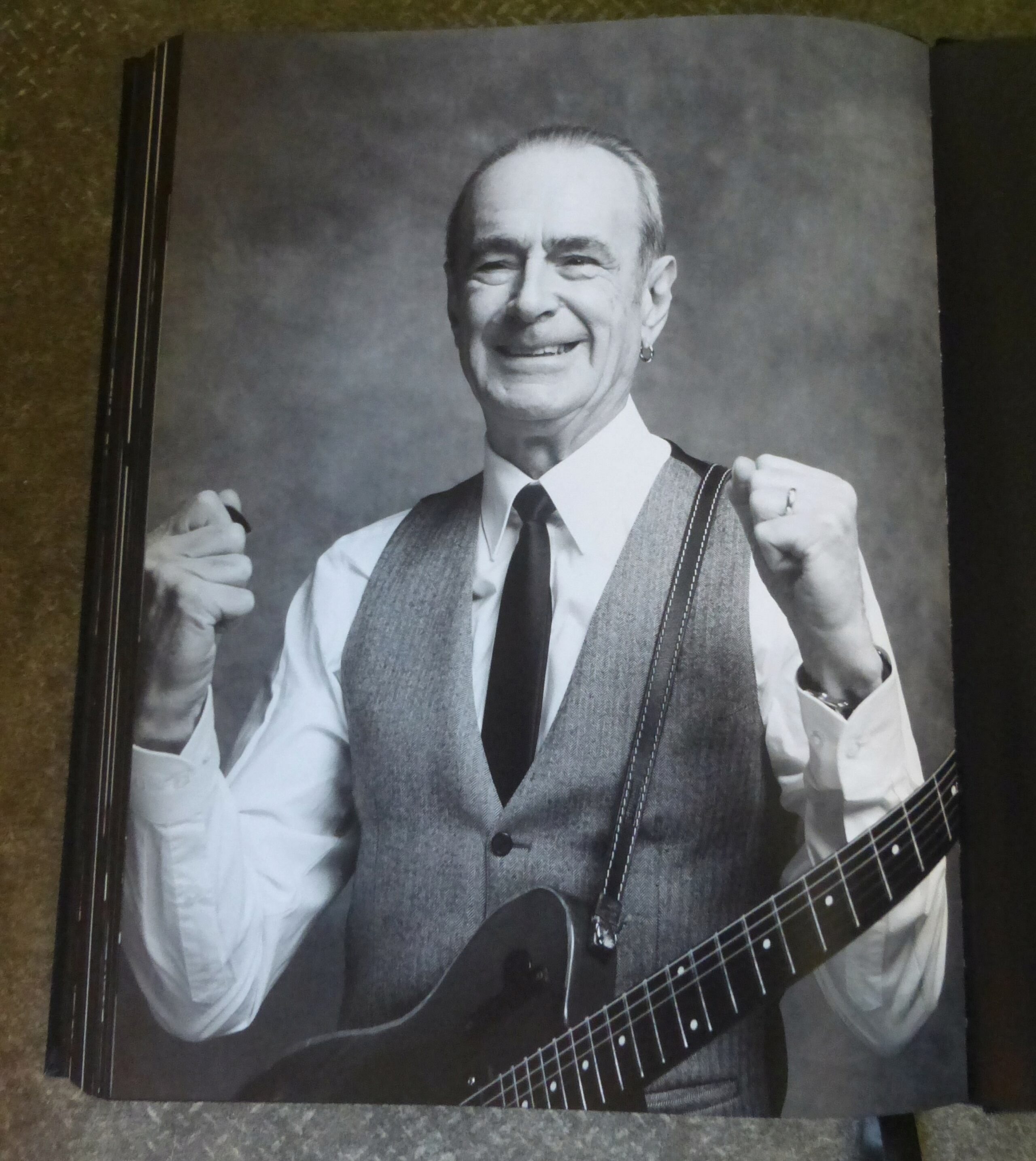 Francis Rossi  AAA - Page 2 P1140236