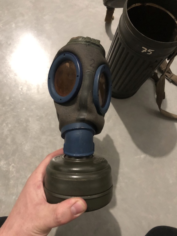 Masque à gaz allemand ww2 1d5fb010