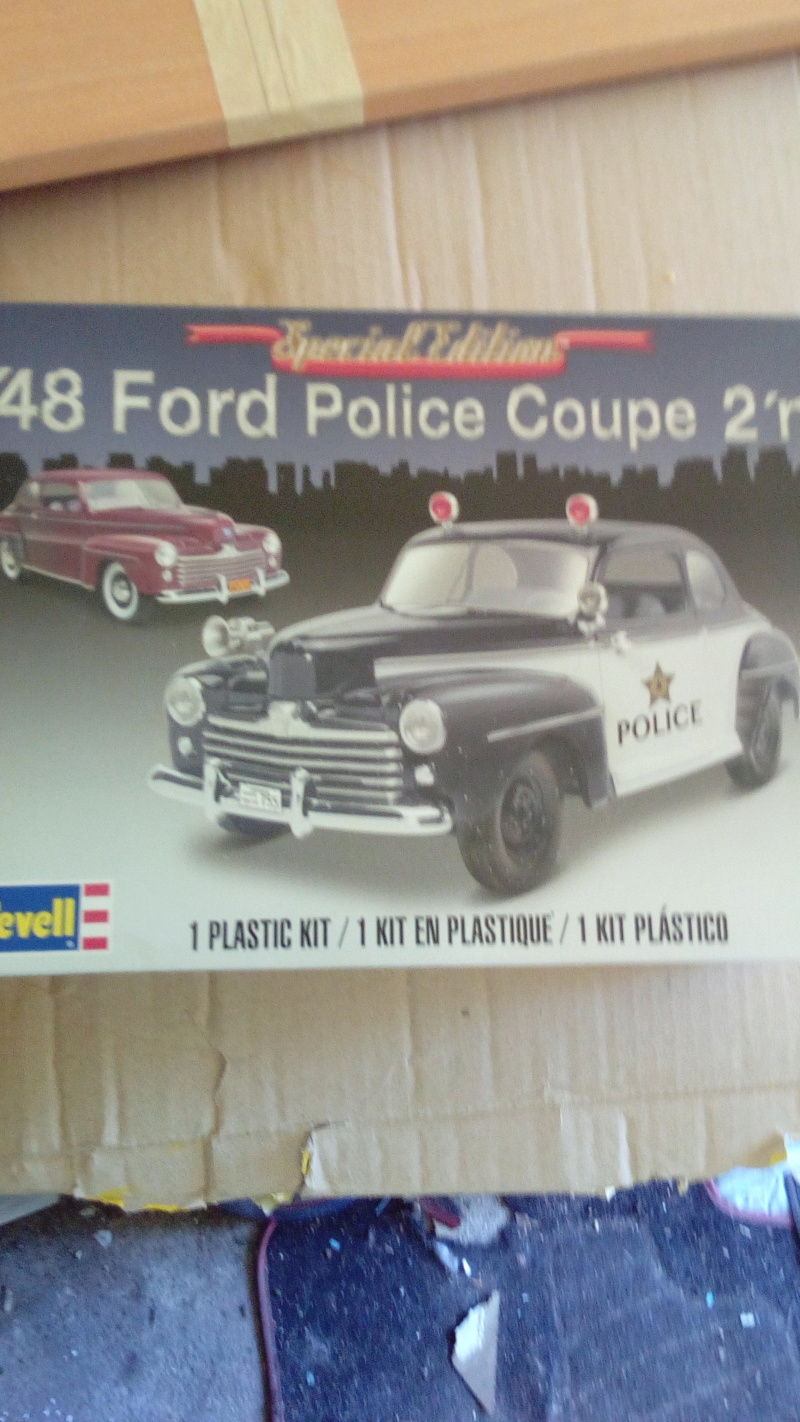 Ford 48 - POLICE - Revell 1/25 - Img_2653