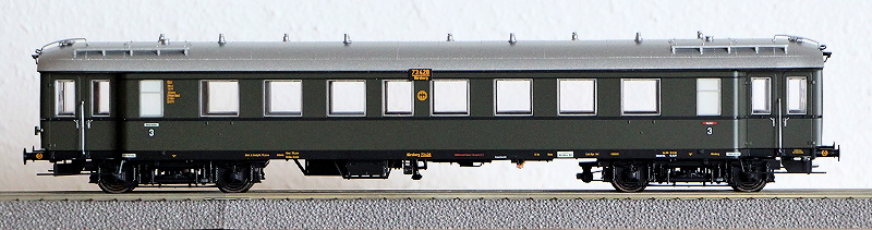 Die Einheits-Eilzugwagen als H0-Modelle 13-br-10