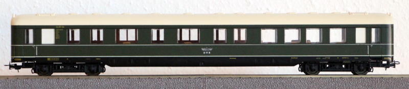 Die Einheits-Schnellzugwagen als H0-Modelle L3830010